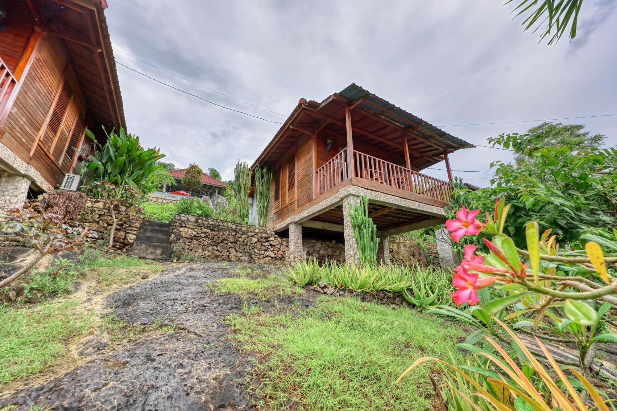 Petak Cottage Ped Esterno foto