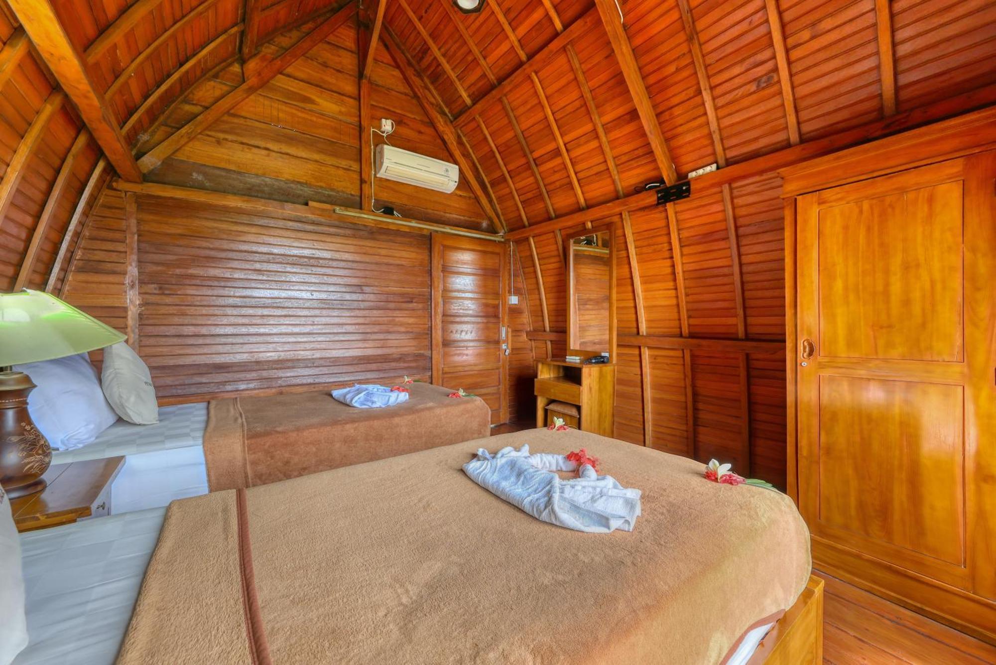 Petak Cottage Ped Esterno foto
